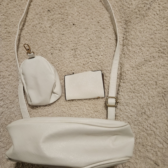 JingPin White Crossbody Bag Set - Picture 4 of 5